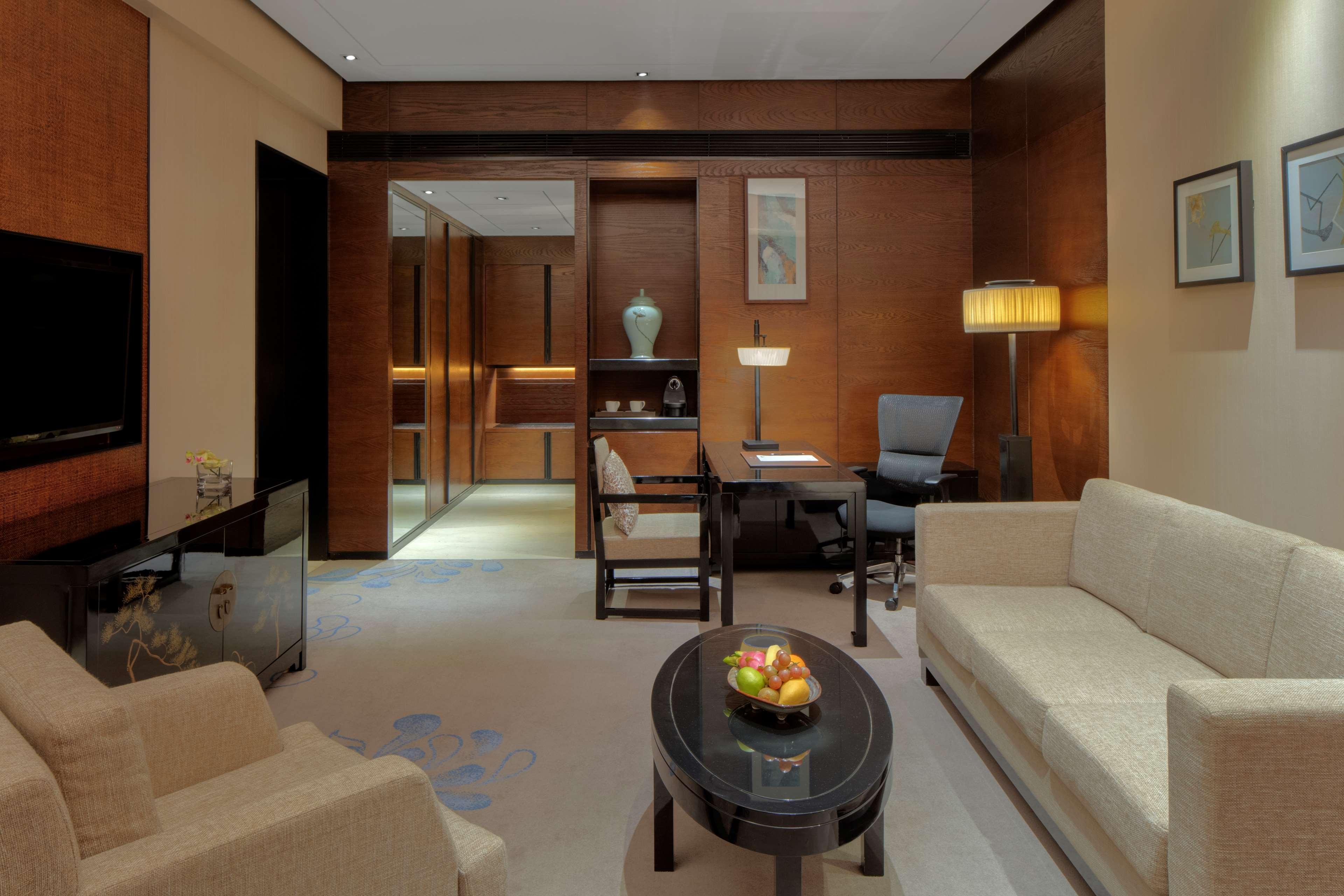 Chongqing Ronghui Grand Hotel Екстер'єр фото
