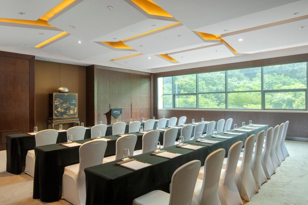 Chongqing Ronghui Grand Hotel Екстер'єр фото